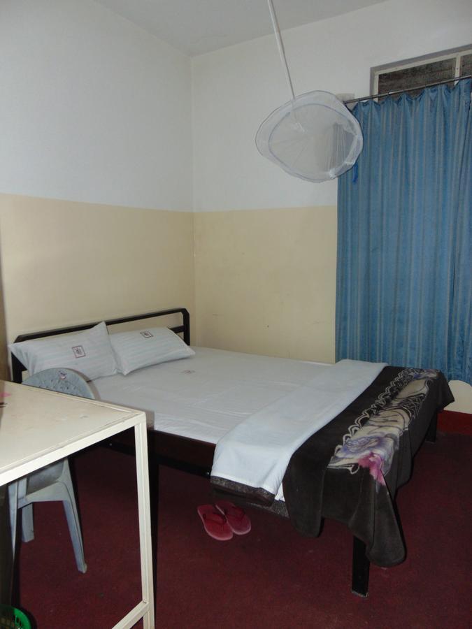 Njeru Brisk Hotel Triangle מראה חיצוני תמונה